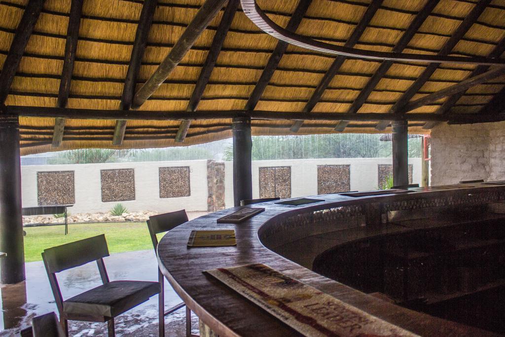 Etotongwe Lodge Outjo Extérieur photo