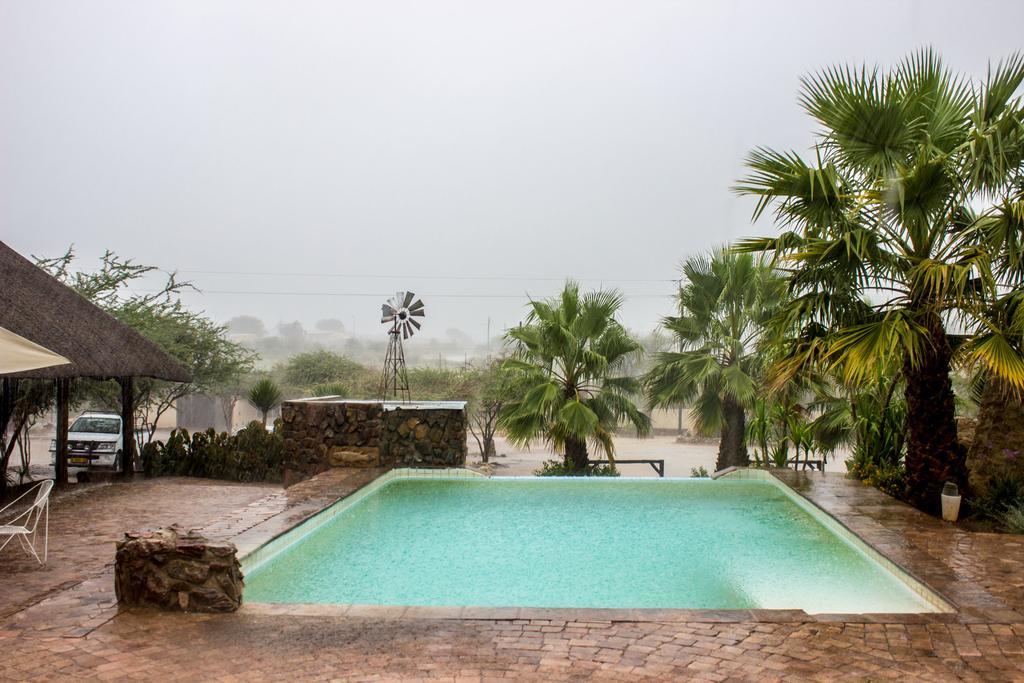 Etotongwe Lodge Outjo Extérieur photo