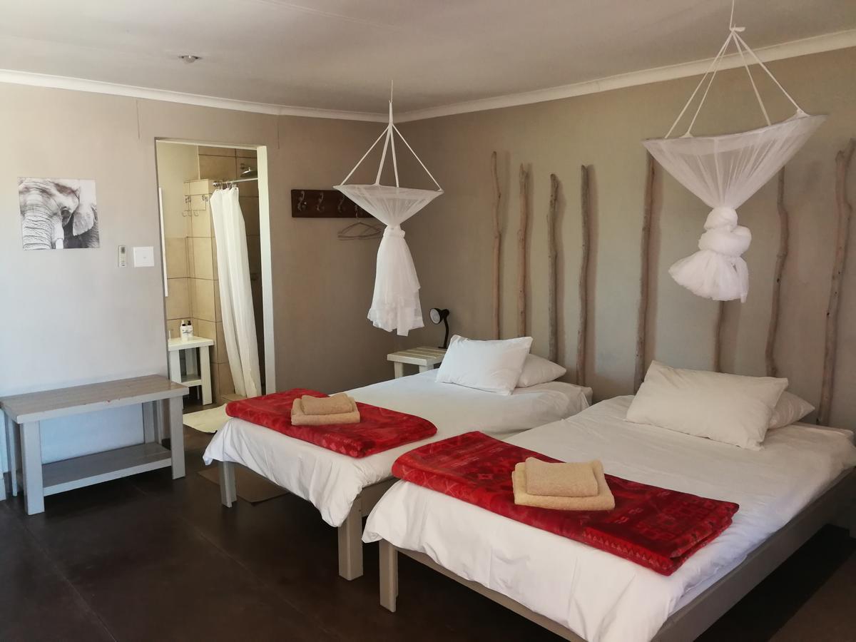 Etotongwe Lodge Outjo Extérieur photo