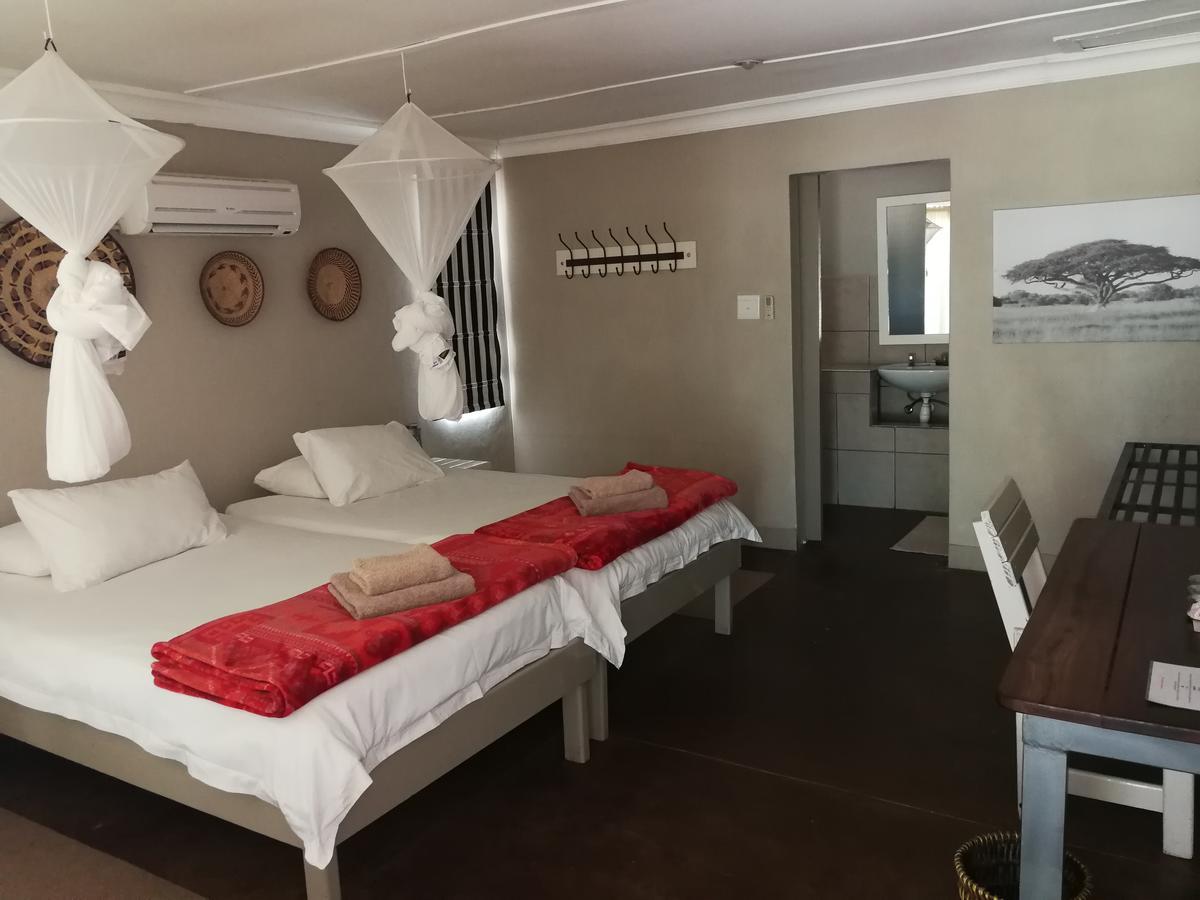 Etotongwe Lodge Outjo Extérieur photo