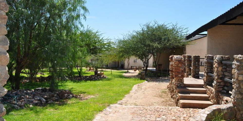Etotongwe Lodge Outjo Extérieur photo