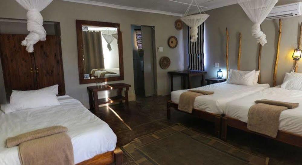 Etotongwe Lodge Outjo Extérieur photo