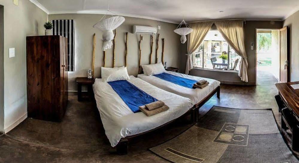 Etotongwe Lodge Outjo Extérieur photo