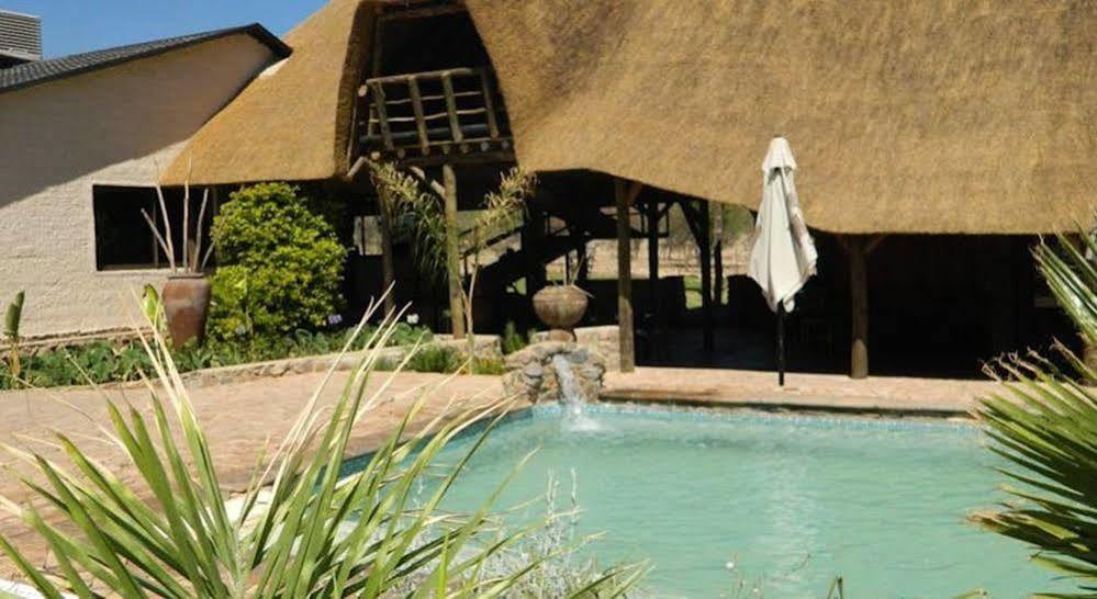 Etotongwe Lodge Outjo Extérieur photo