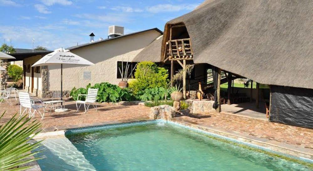 Etotongwe Lodge Outjo Extérieur photo