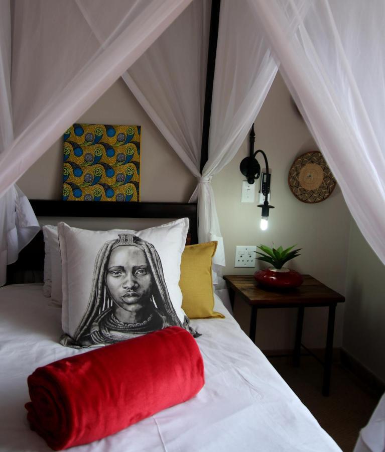 Etotongwe Lodge Outjo Extérieur photo