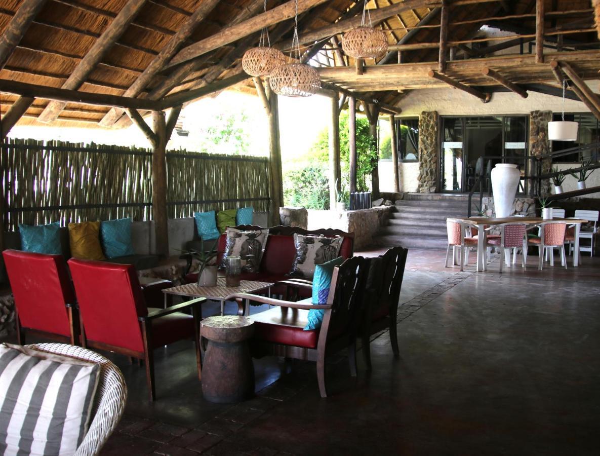 Etotongwe Lodge Outjo Extérieur photo