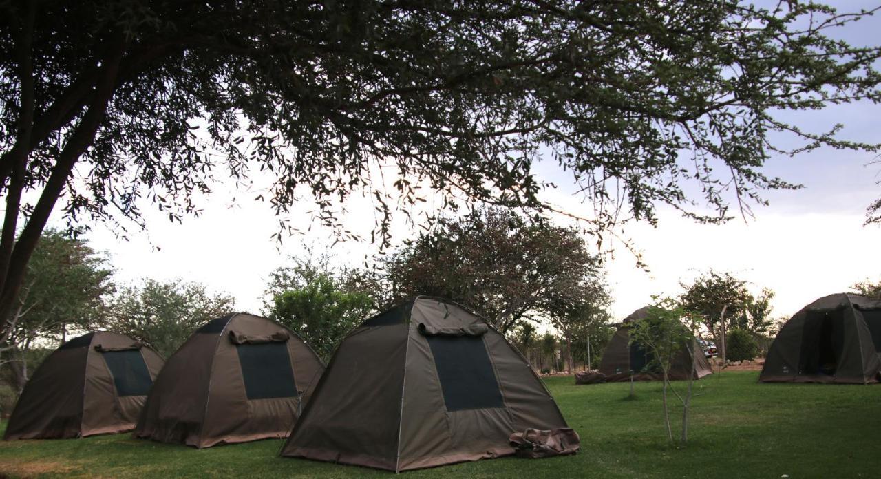 Etotongwe Lodge Outjo Extérieur photo